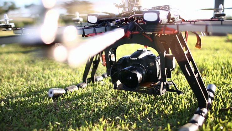 capa do curso Imagens Aéreas com Drones - como comprar, pilotar e captar fotos e vídeos